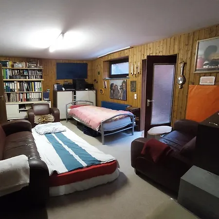 Im Δωμάτια σε οικογενειακή κατοικία